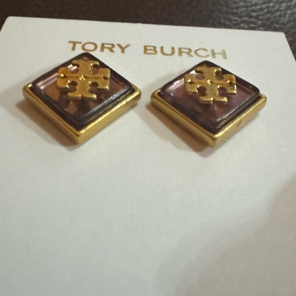Tory Burch New Gold-Tone Logo Purple Resin Stud Earrings - Picture 6 of 9